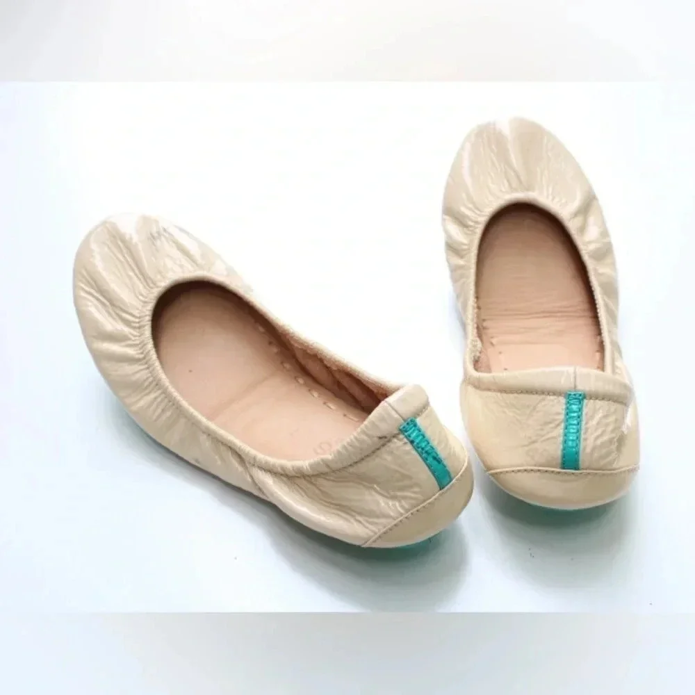 Tieks flats